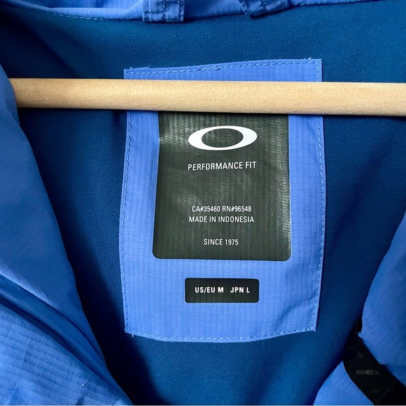 Oakley Women's Snow Down Jacket Light Blue Size Medium - Picture 3 of 10